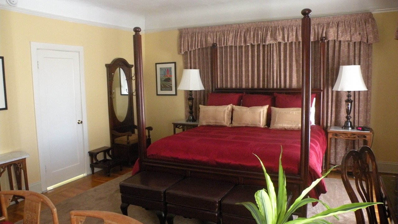 Photo of Bedroom in Pacific Heights