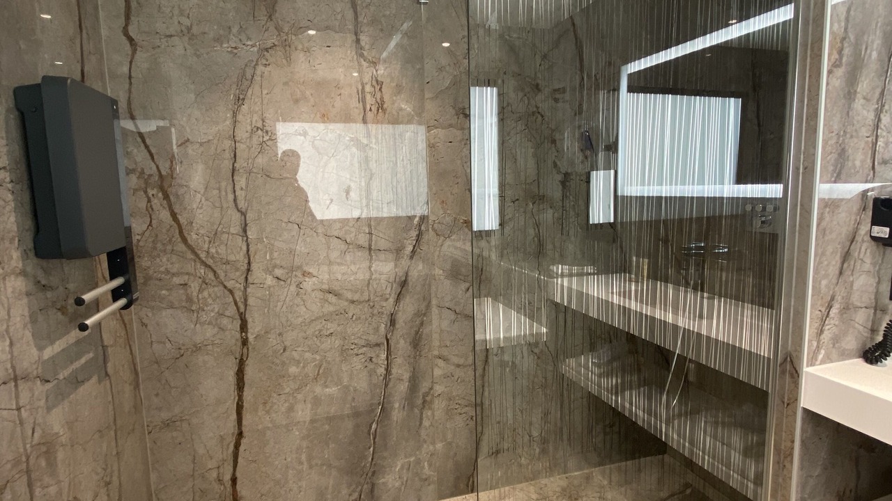 Photo of Bathroom in Anzin-Saint-Aubin