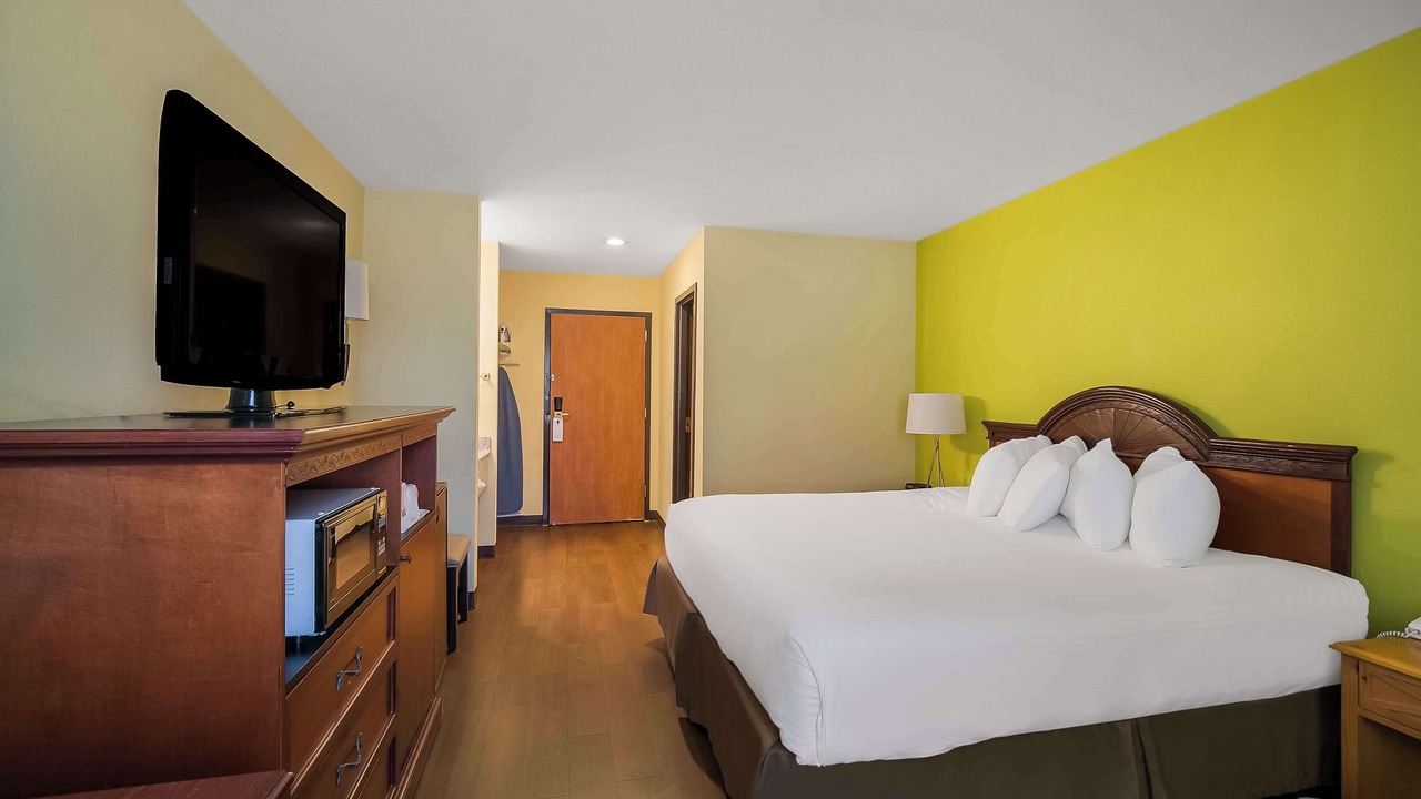 Photo of Bedroom in La Grande