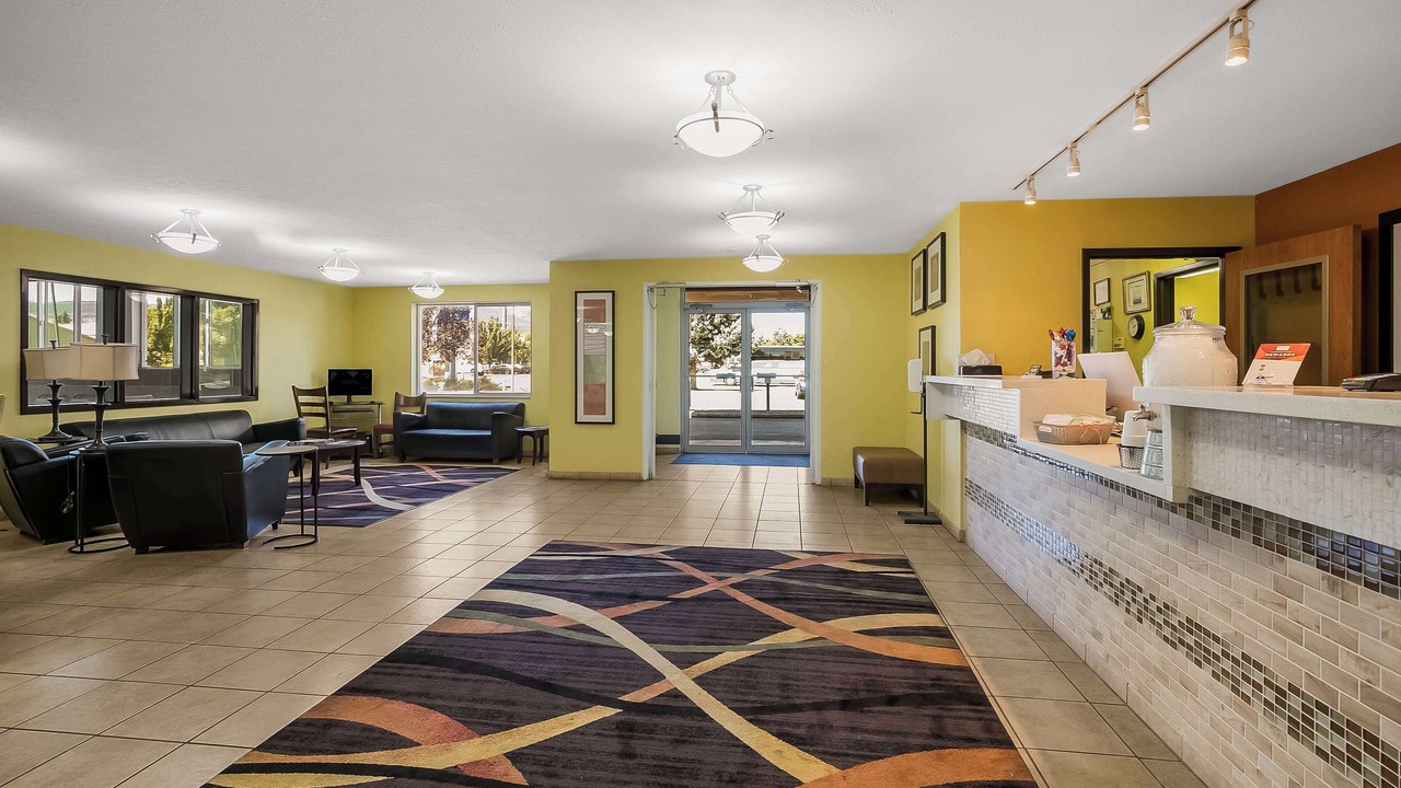 Photo of Livingroom in La Grande