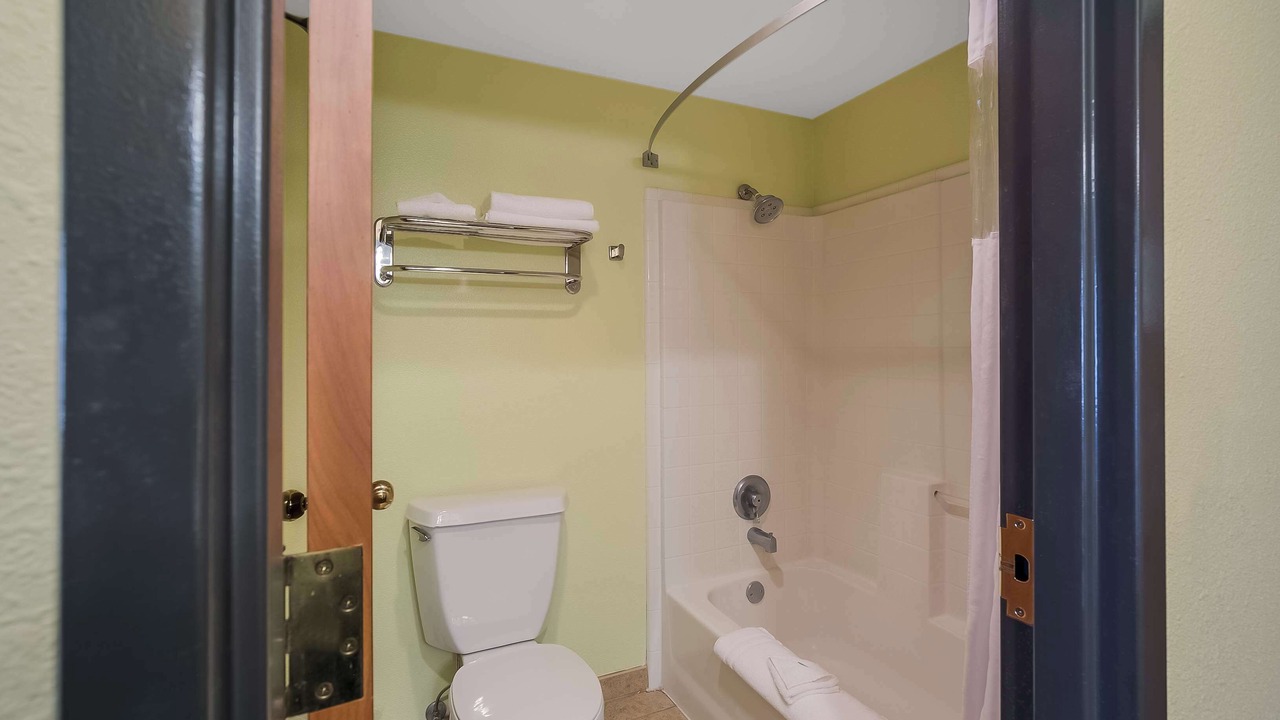 Photo of Bathroom in La Grande