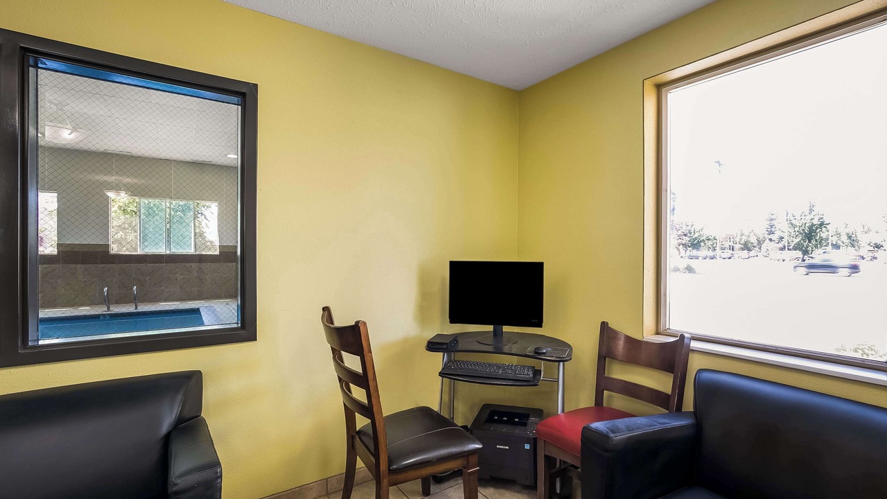 Photo of Others in La Grande