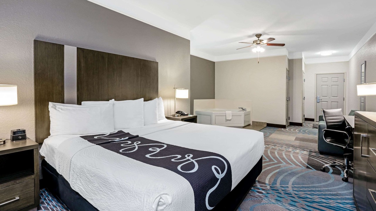 Photo of Bedroom in Conroe