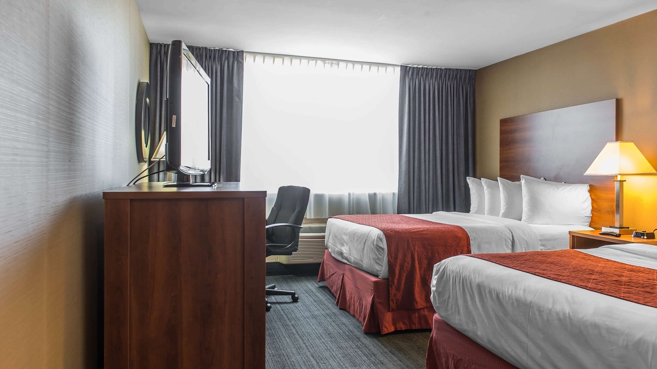 Photo of Bedroom in Cote-Des-Neiges—Notre-Dame-De-Grace