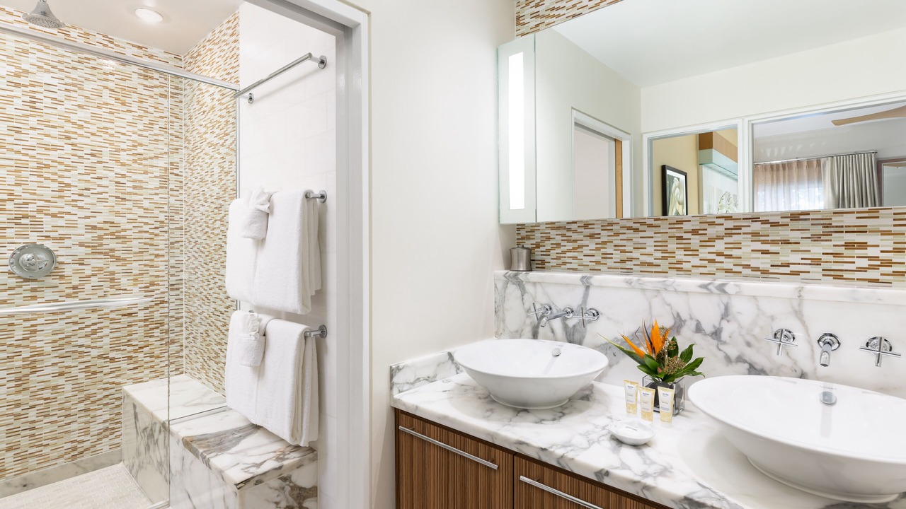 Photo of Bathroom in Uptown - Upper Duval