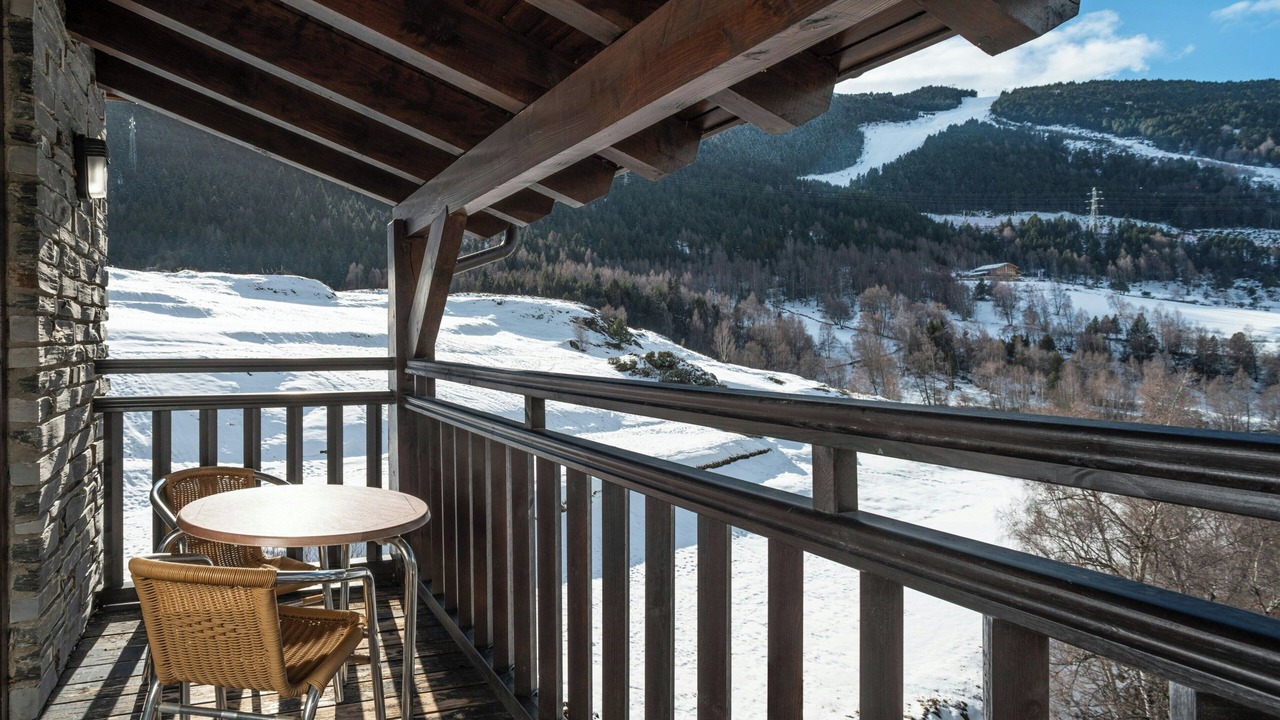 Photo of Patio Balcony in Incles
