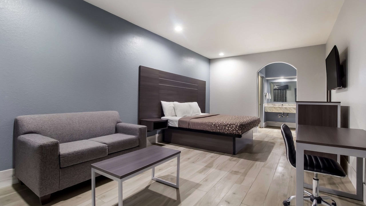 Photo of Bedroom in Greater Greenspoint