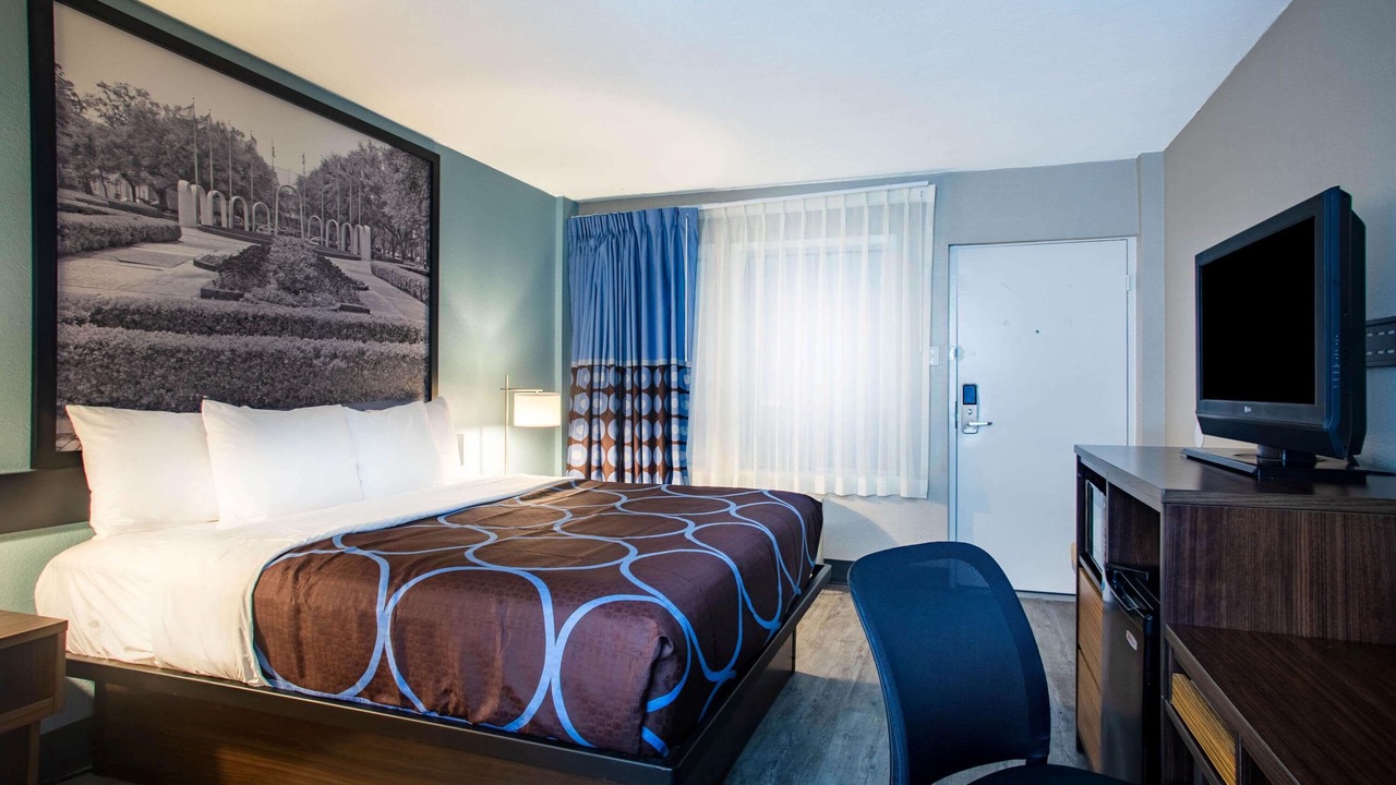 Photo of Bedroom in Mobile