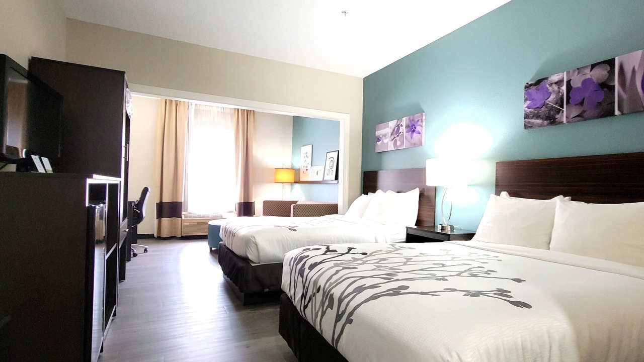 Photo of Bedroom in Crestline Heights