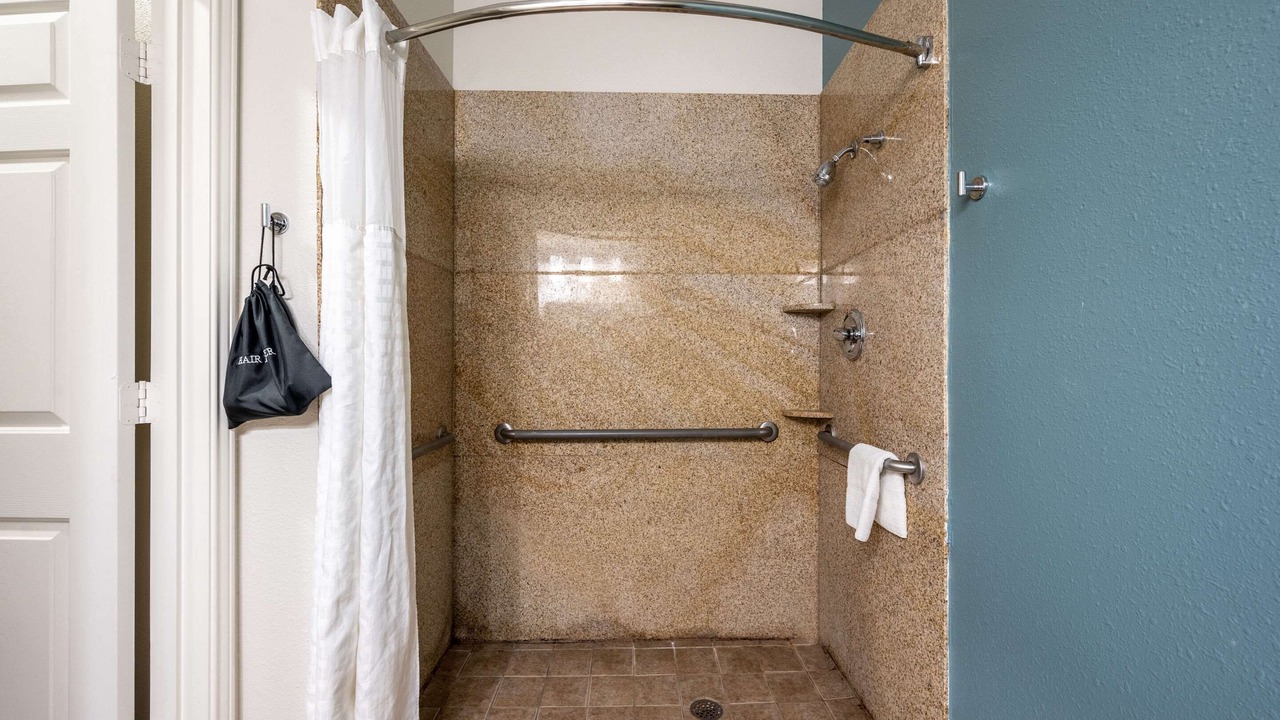 Photo of Bedroom in Crestline Heights