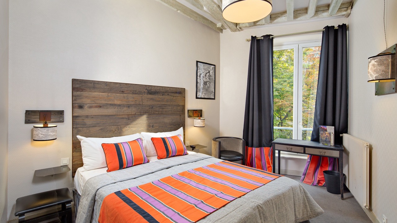 Photo of Bedroom in Bercy