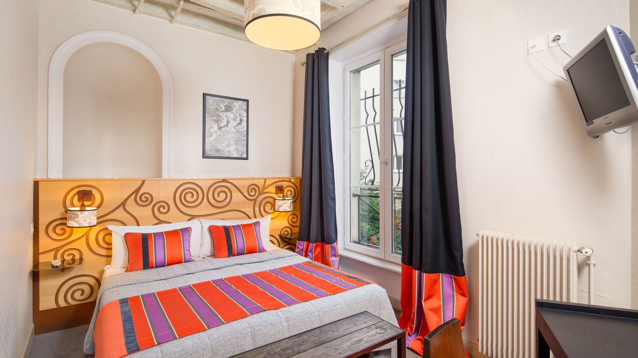 Photo of Bedroom in Bercy