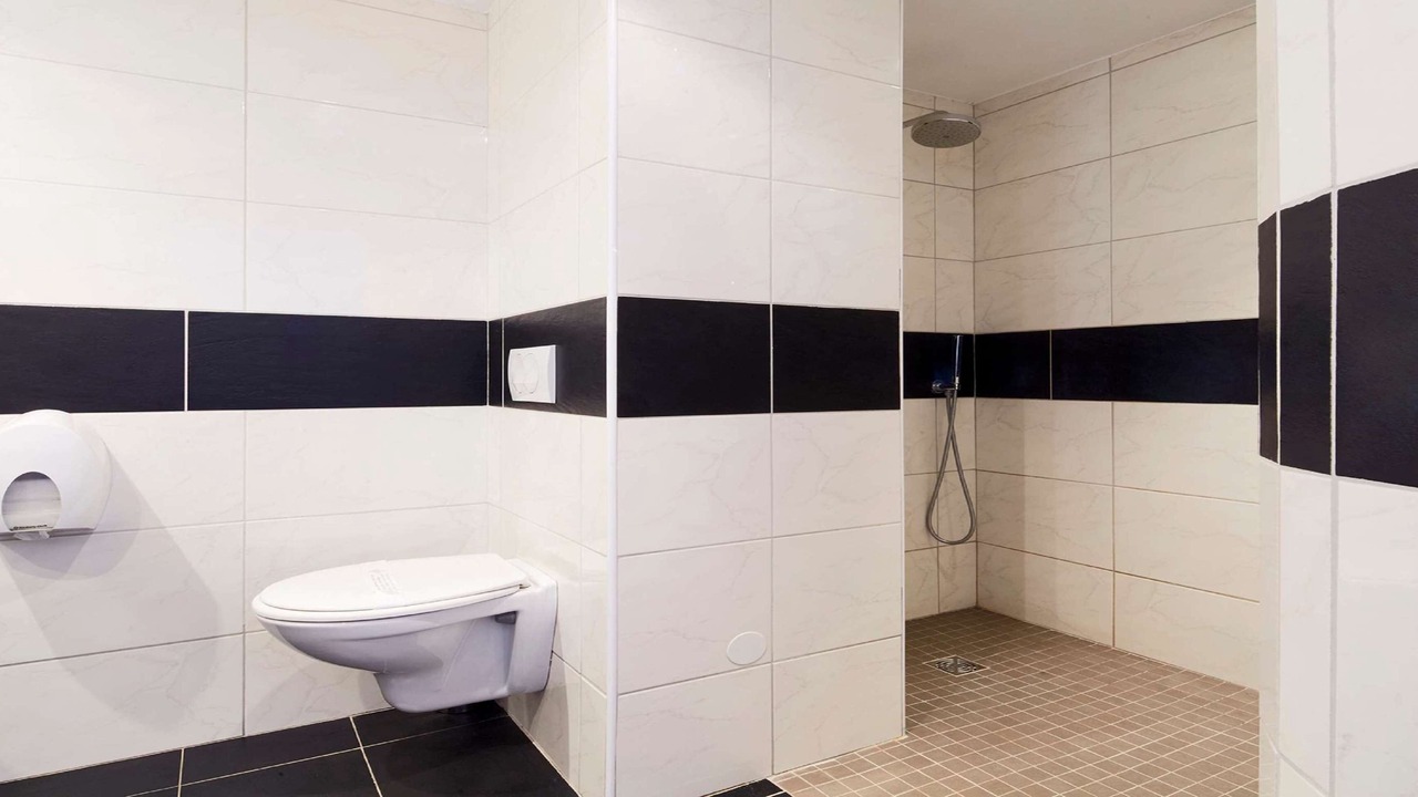 Photo of Bathroom in Secteur 3