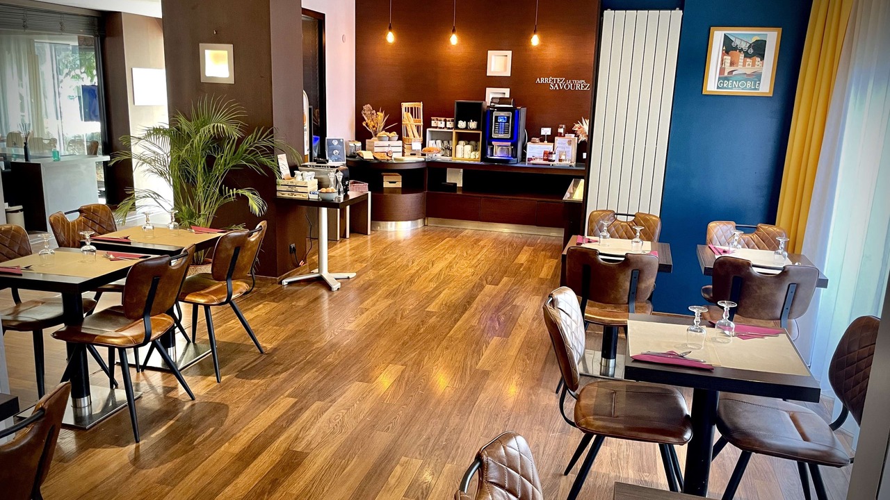 Photo of Others in Secteur 3