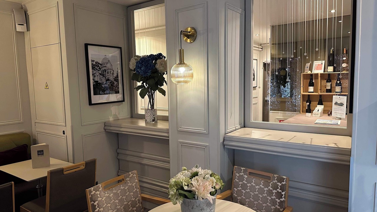 Photo of Others in Puteaux