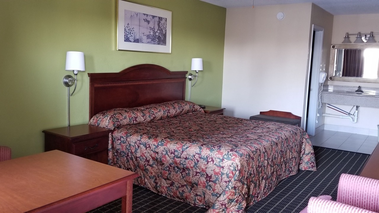 Photo of Bedroom in North Newport News
