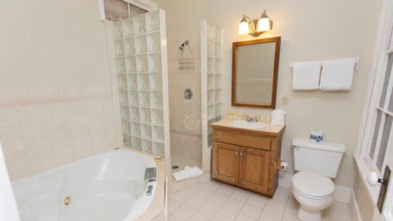 Photo of Bathroom in Fernandina Beach