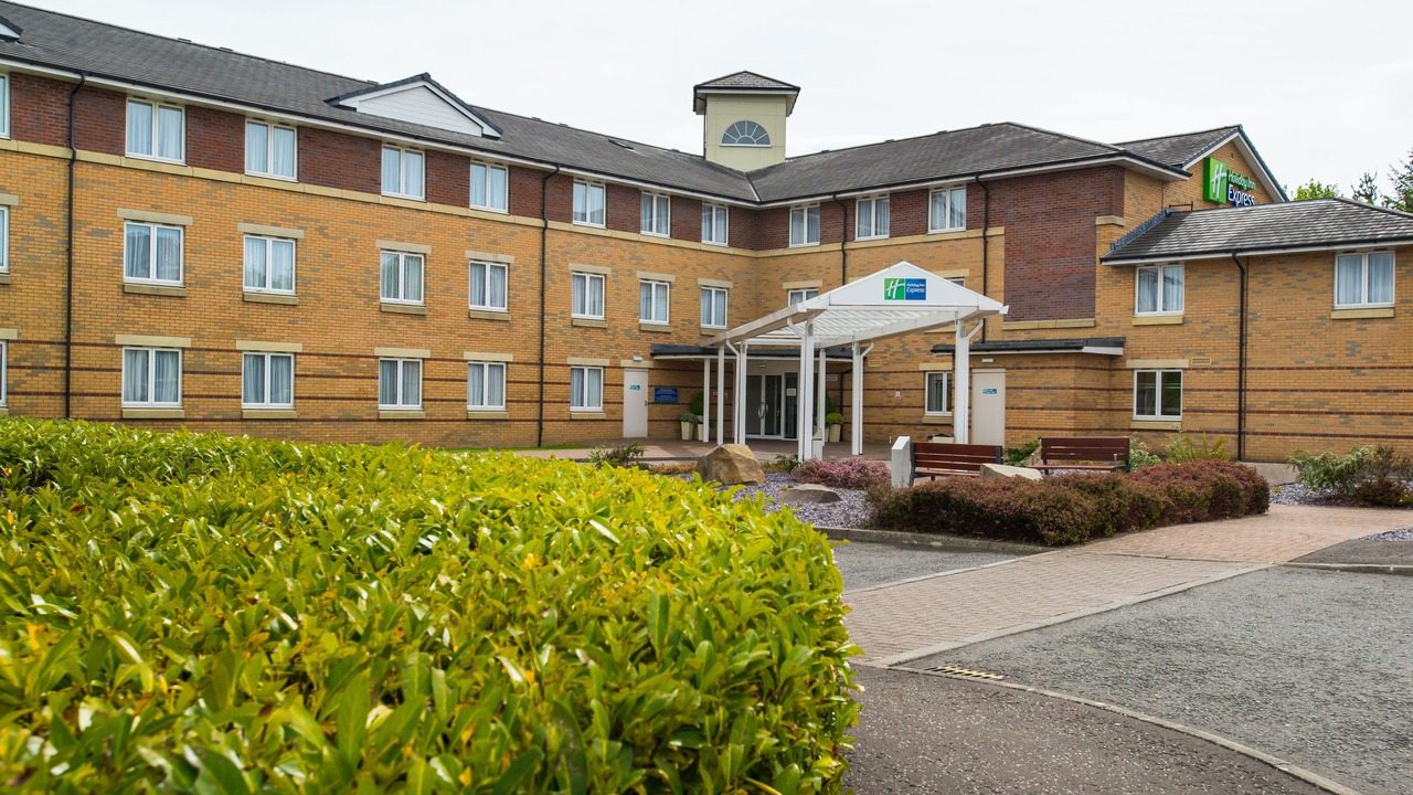 Photo of Buildings in Tillicoultry