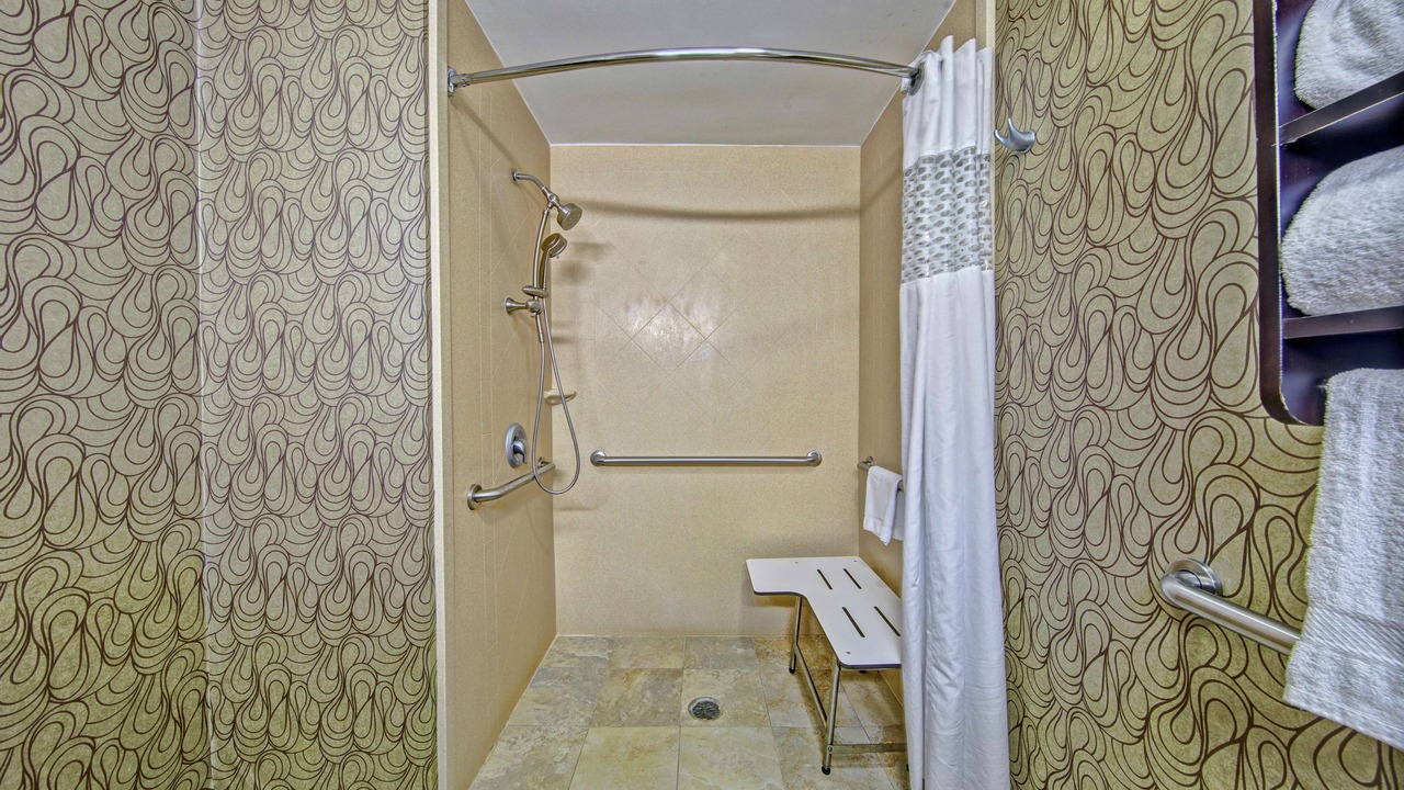 Photo of Bathroom in Tullahoma