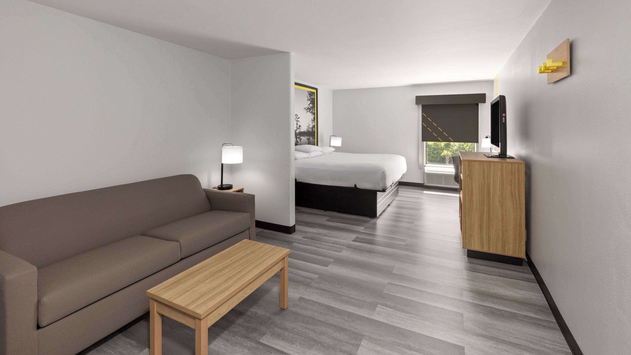 Photo of Bedroom in Alexandria