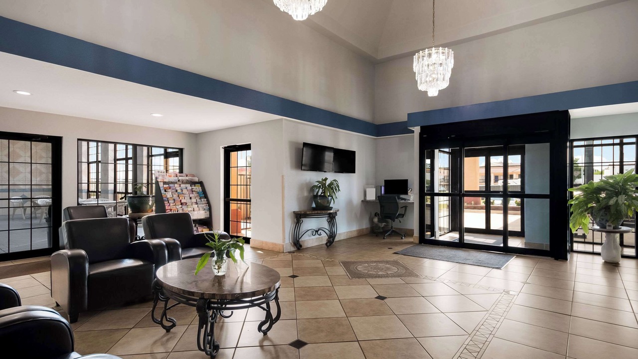 Photo of Livingroom in Oklahoma City