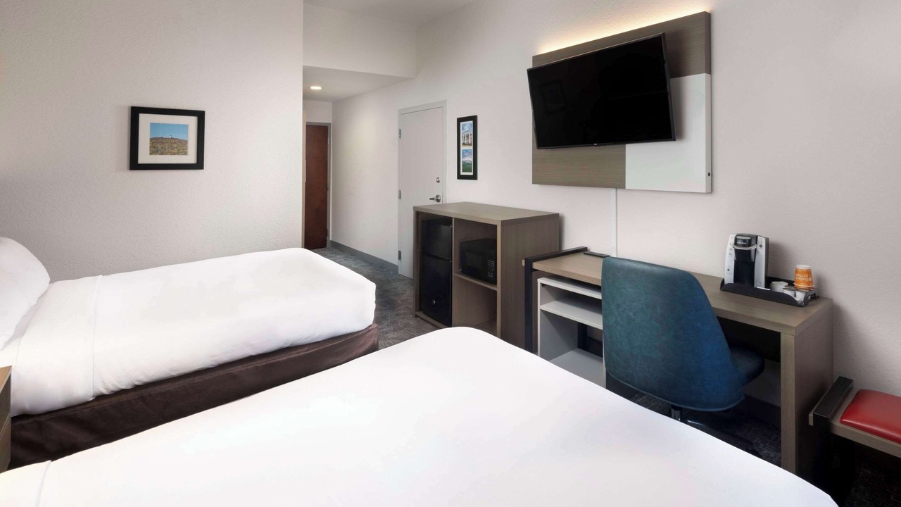 Photo of Bedroom in Dahlonega