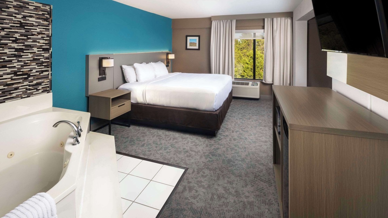 Photo of Others in Dahlonega