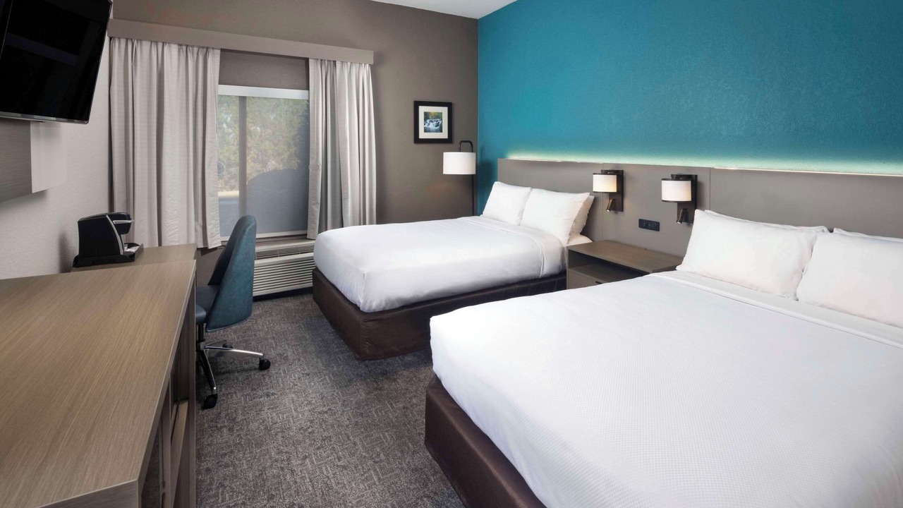 Photo of Bedroom in Dahlonega