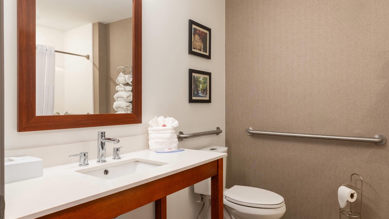 Photo of Bedroom in Danvers