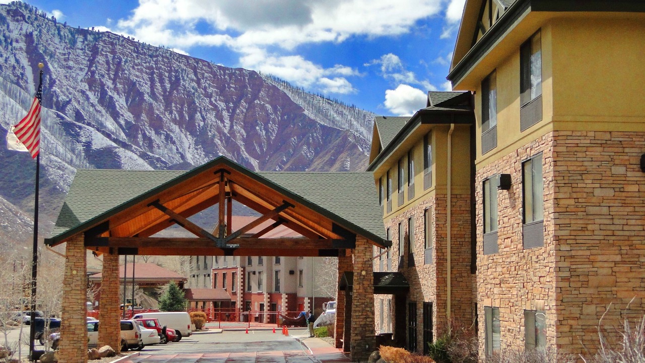 Photo of Buildings in Glenwood Springs