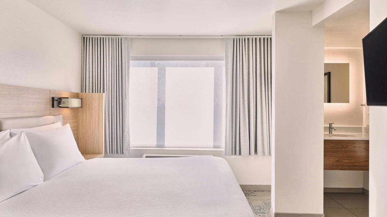 Photo of Bedroom in Glendale