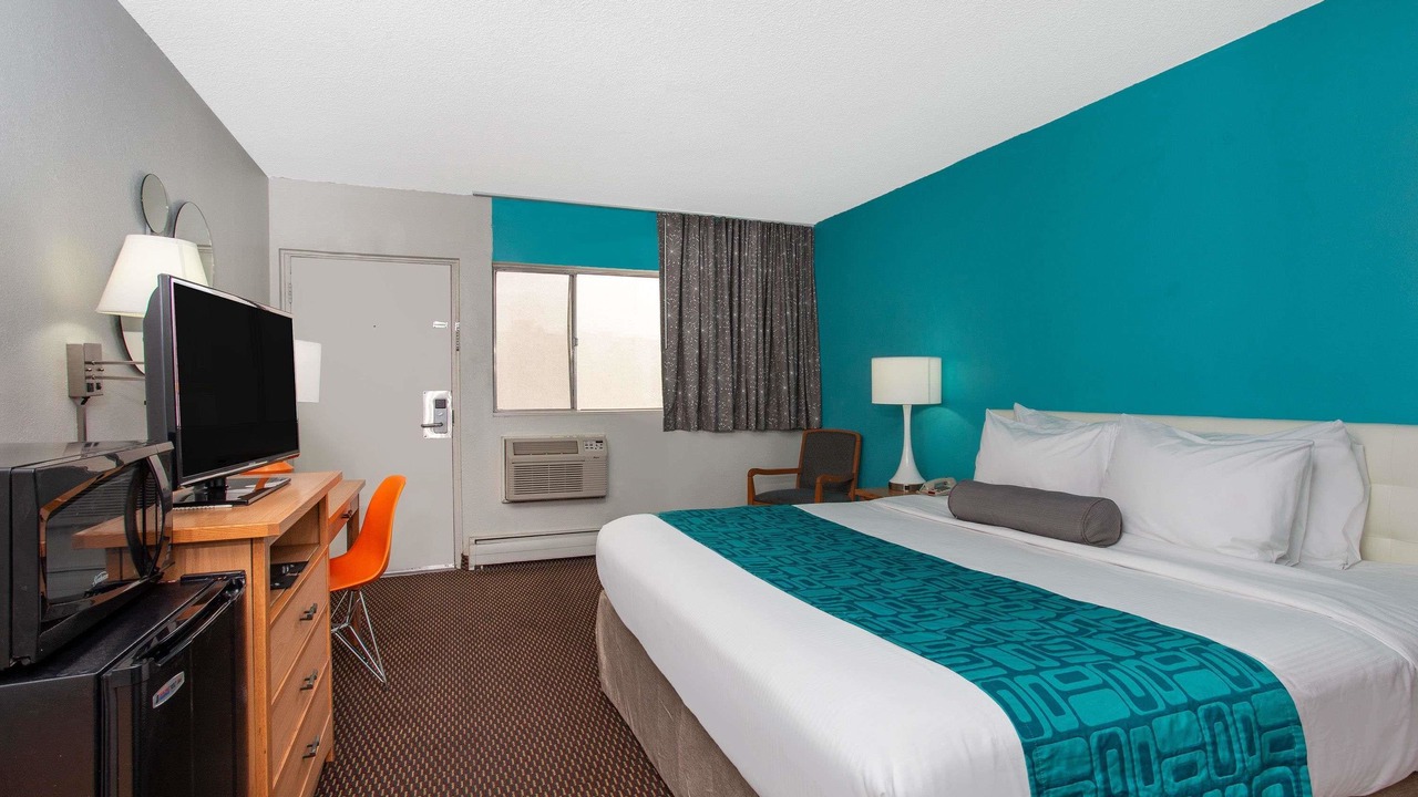 Photo of Bedroom in Central Colorado Springs