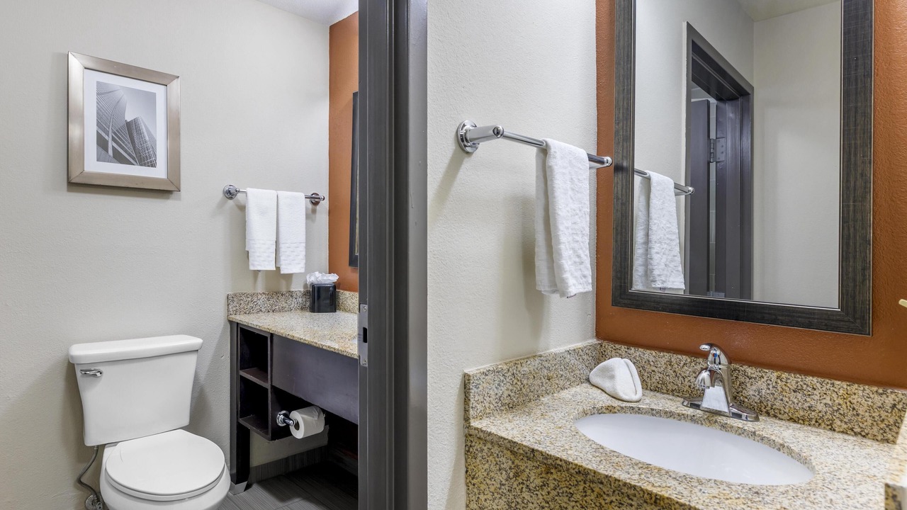 Photo of Bathroom in Lee's Summit