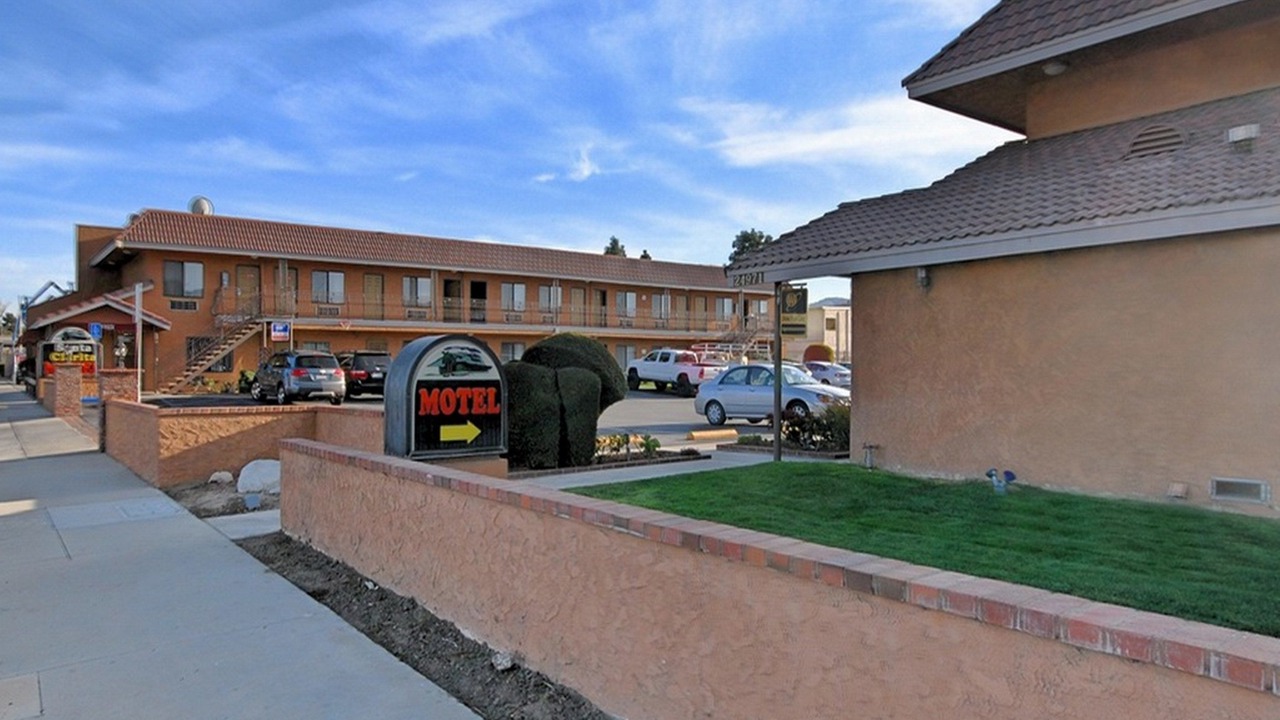 Photo of Outdoor in Newhall