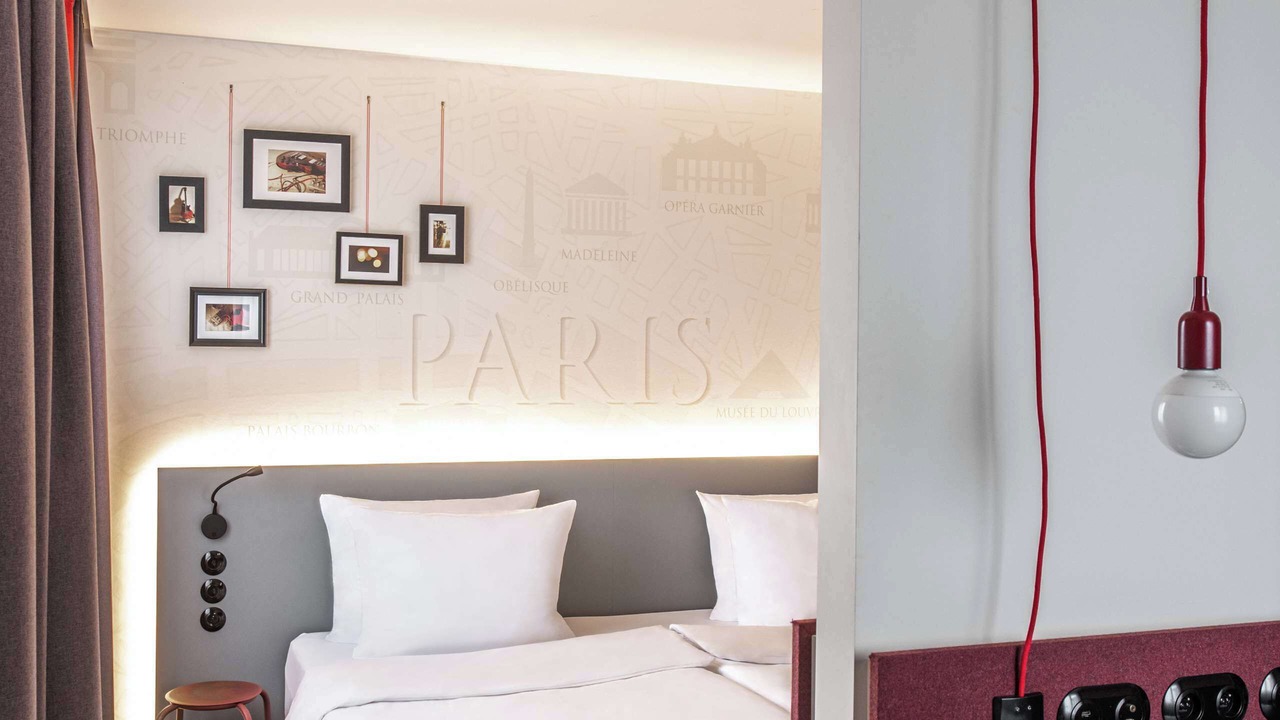 Photo of Bedroom in Roissy-en-France