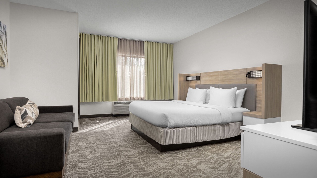 Photo of Bedroom in Peabody