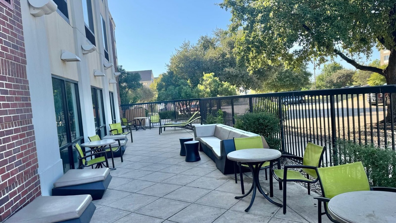 Photo of Patio Balcony in McNeil