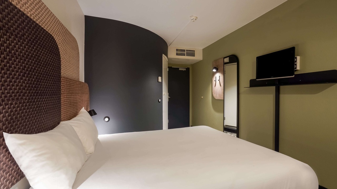 Photo of Bedroom in Roissy-en-France