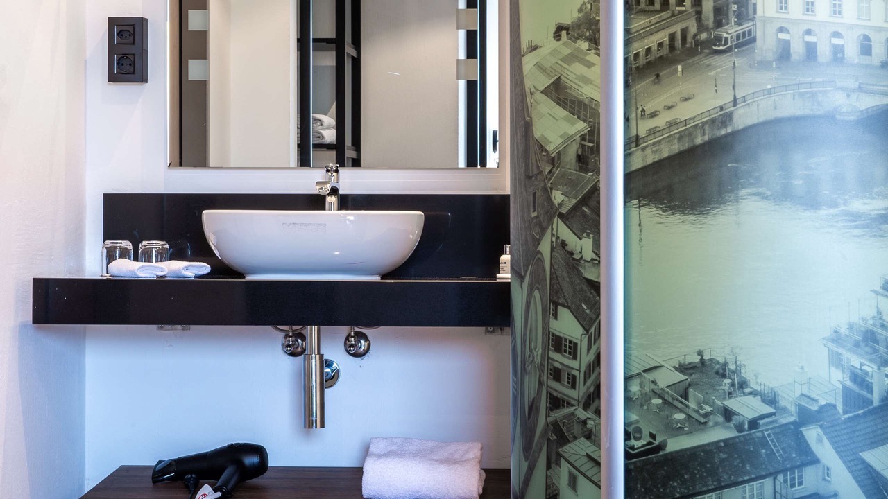 Photo of Bathroom in Ruemlang