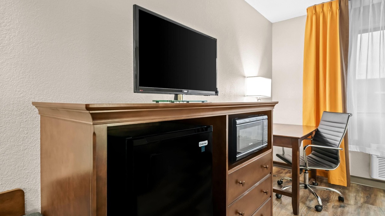 Photo of Bedroom in Alexandria