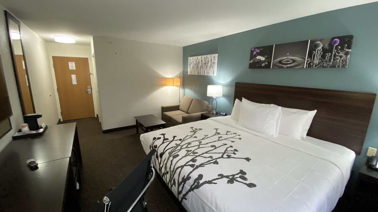 Photo of Bedroom in St. Robert