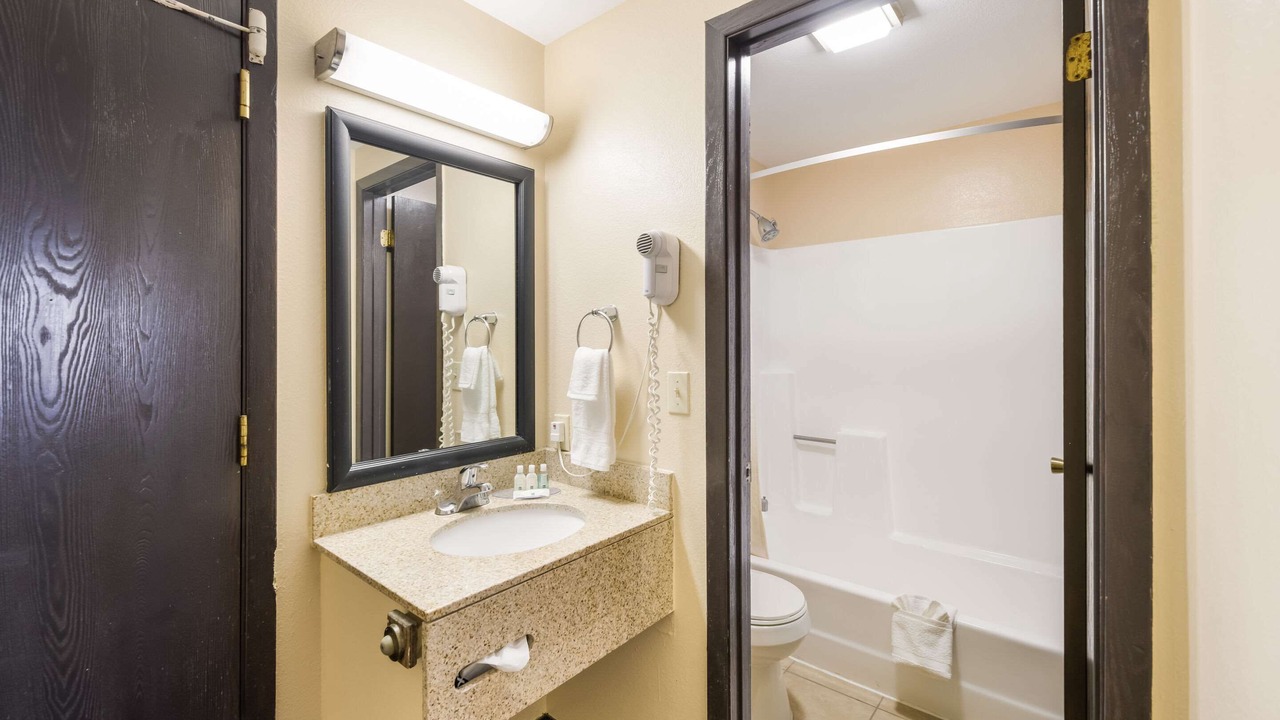Photo of Bathroom in Clovis