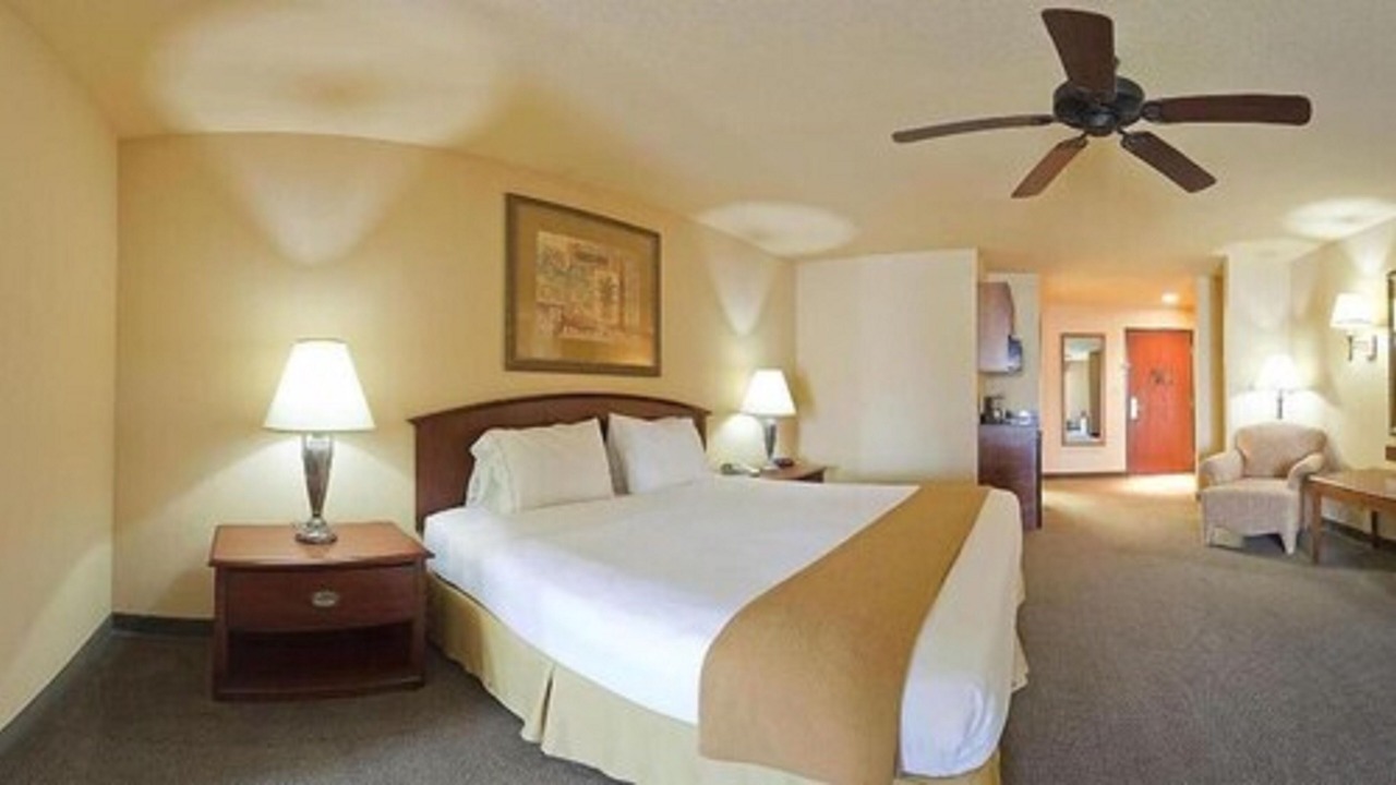 Photo of Bedroom in Kerrville