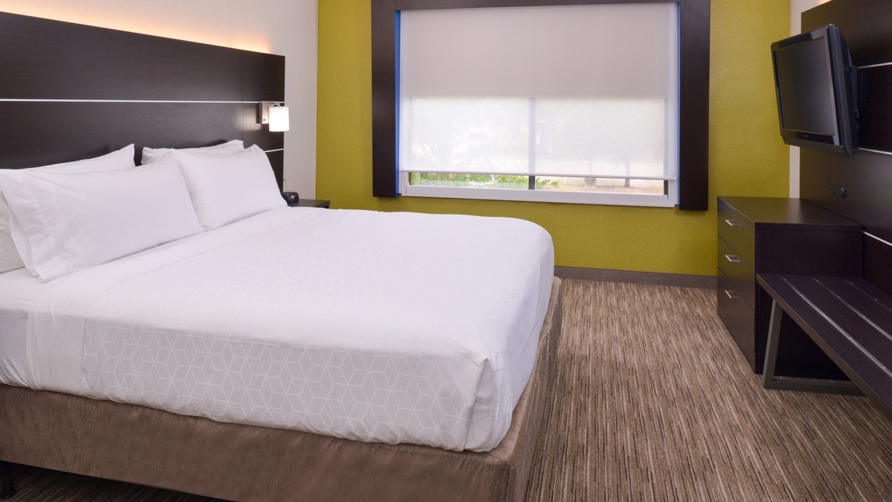 Photo of Bedroom in McNeil