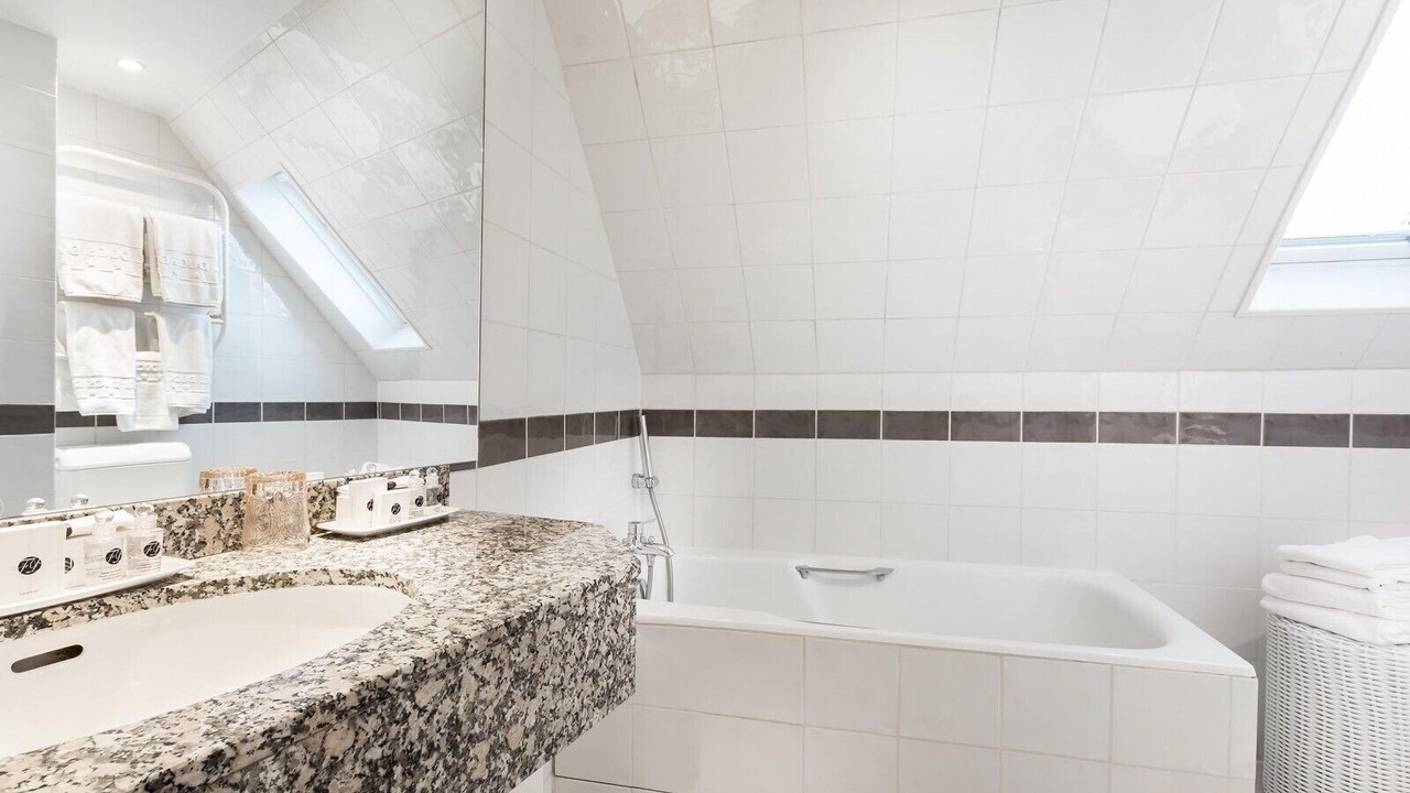 Photo of Bathroom in Les Halles