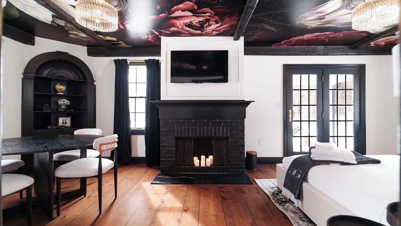 Photo of Bedroom in Lenox
