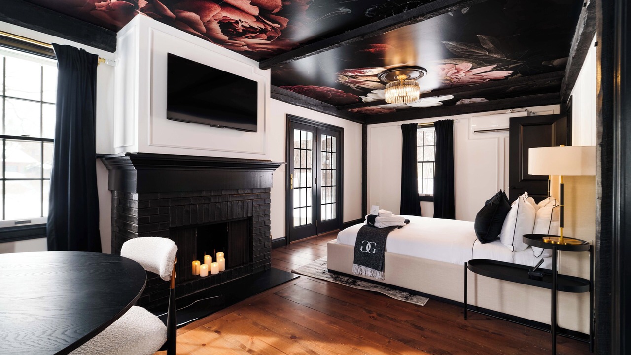 Photo of Bedroom in Lenox