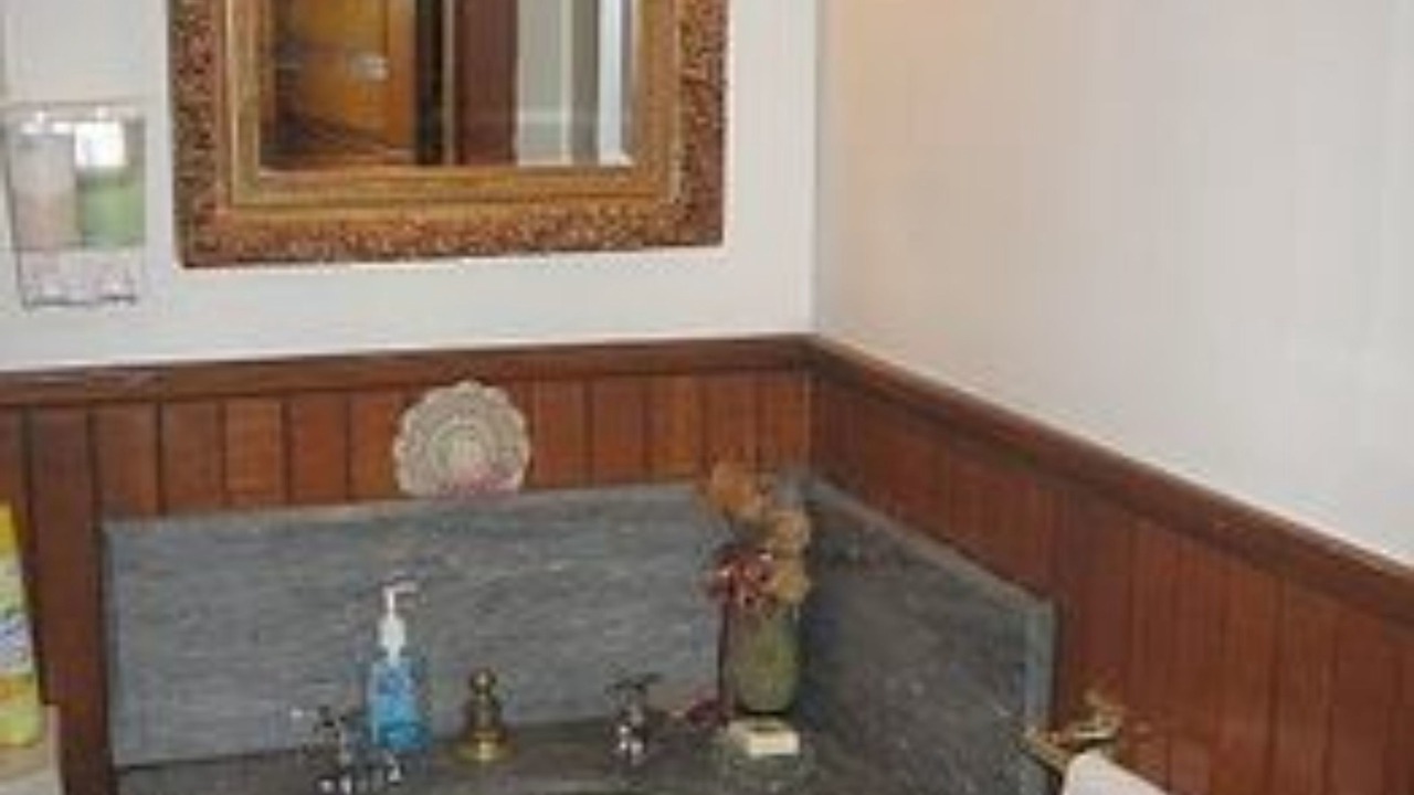 Photo of Bathroom in Troy