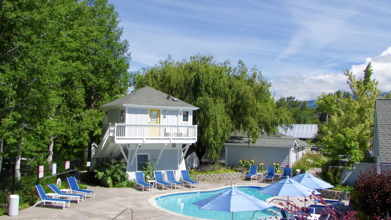 Photo of Outdoor in Ashland