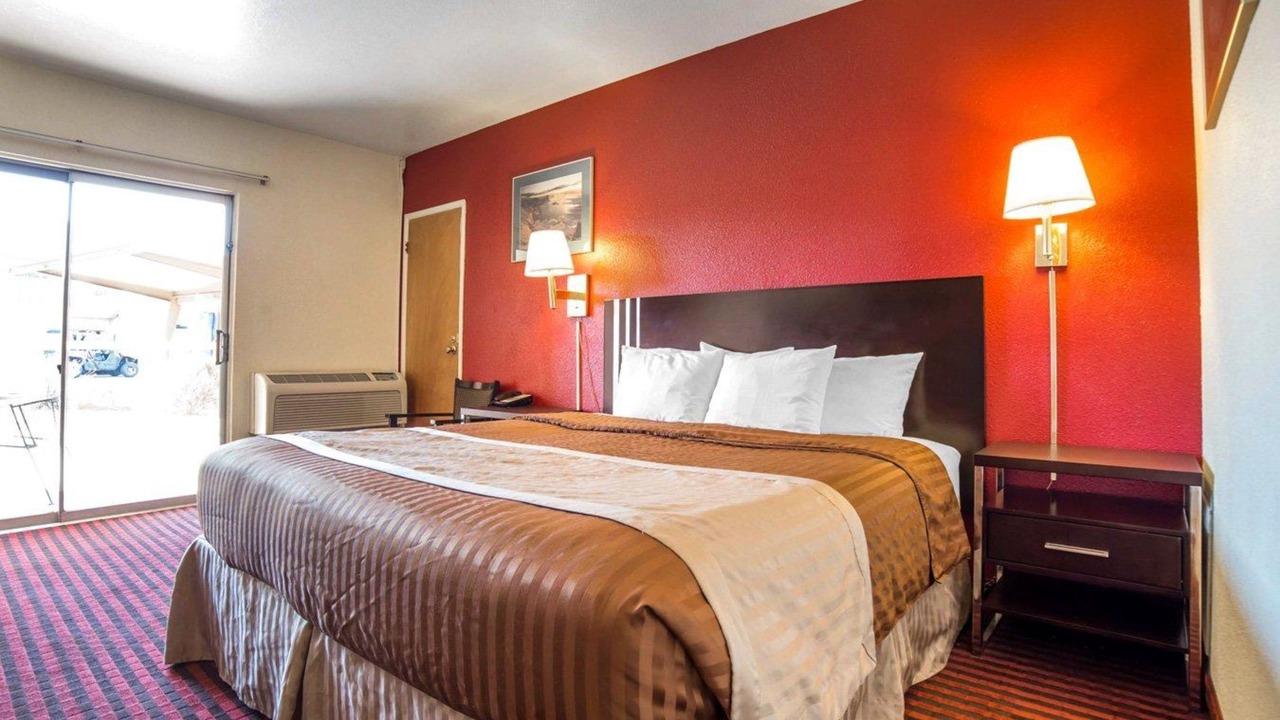 Photo of Bedroom in Page